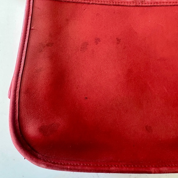 Red Vintage Coach Crossbody Bag - Picture 5 of 6
